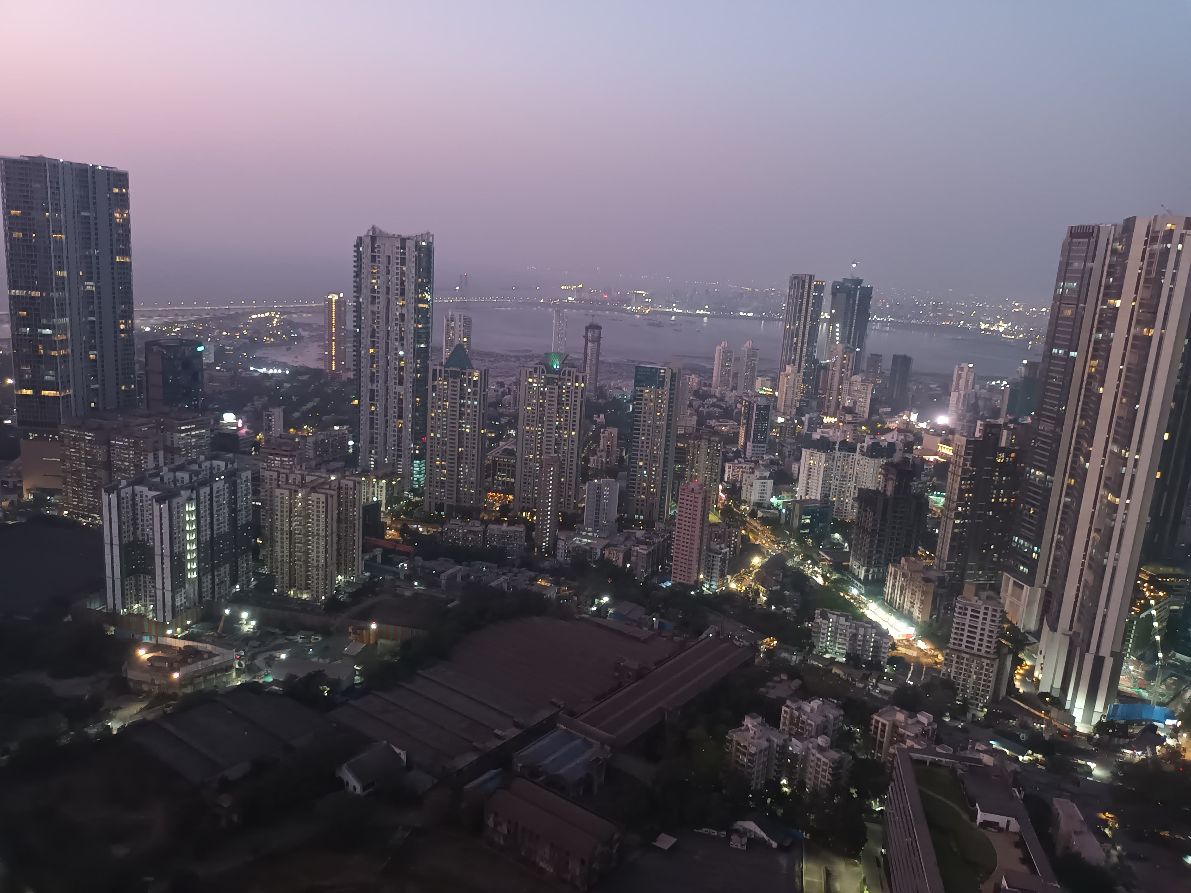 9 - Trump Tower, Worli