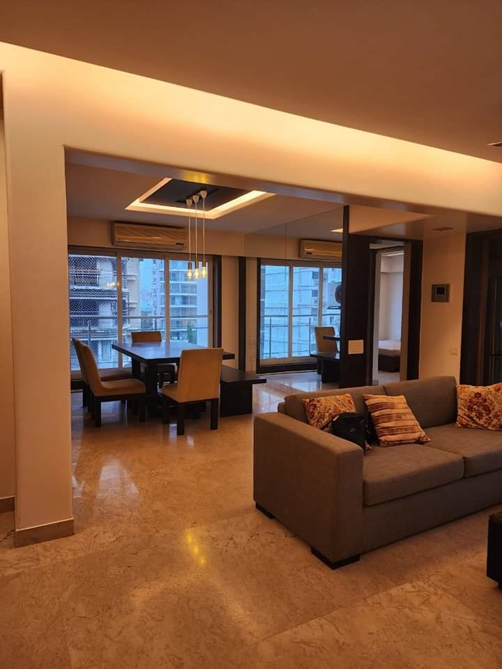 23 - Golden Peak, Khar West