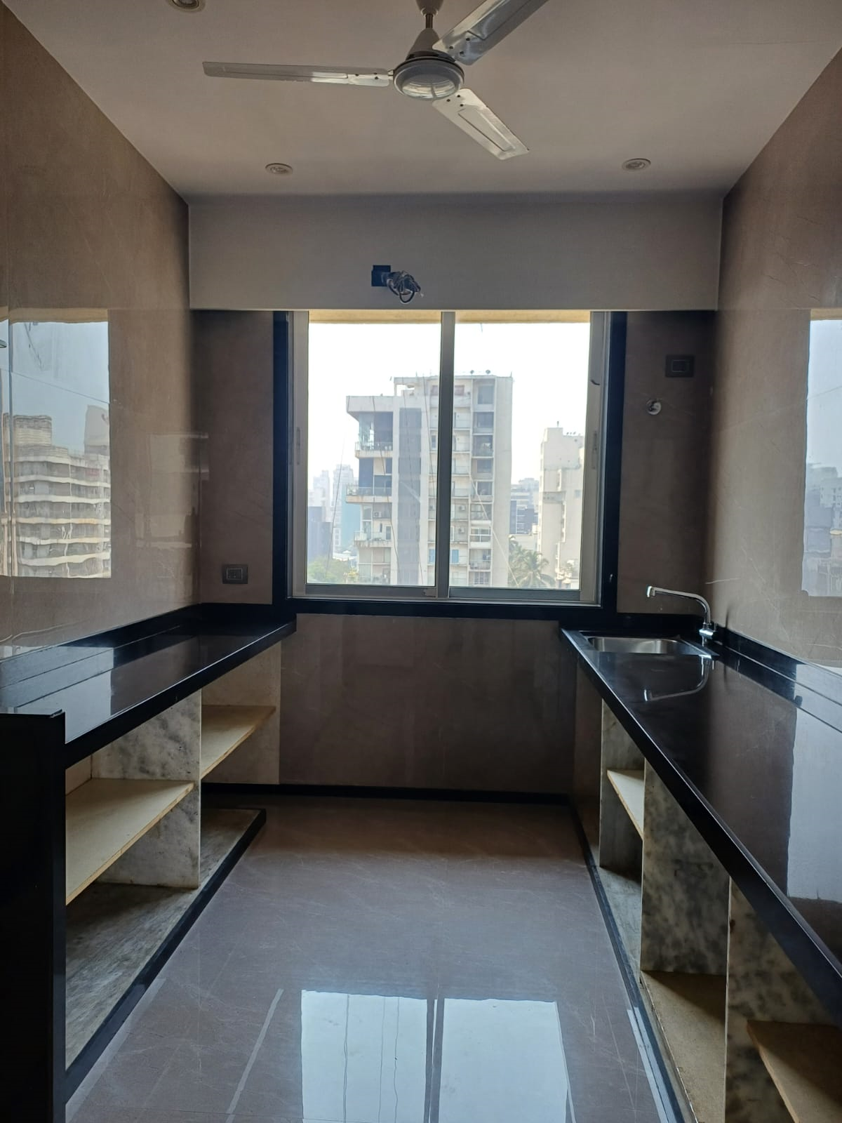 7 - Golden Peak, Khar West