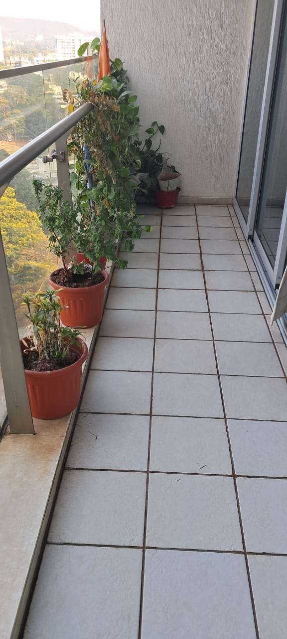 8 - Oberoi Exquisite, Goregaon East