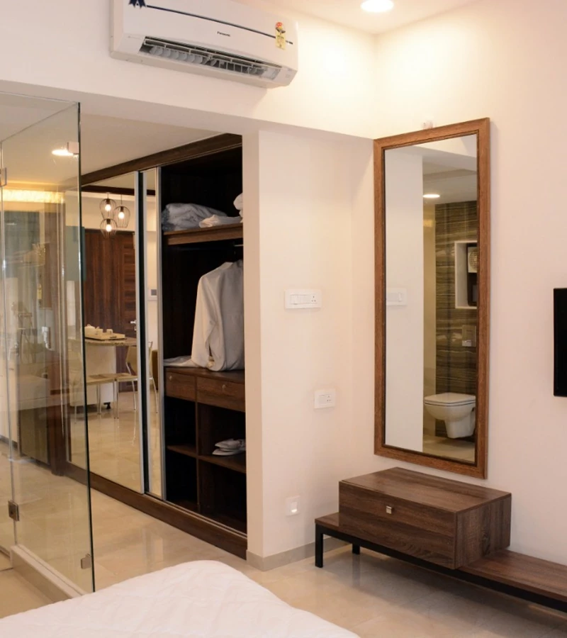 8 - Callista, Andheri East