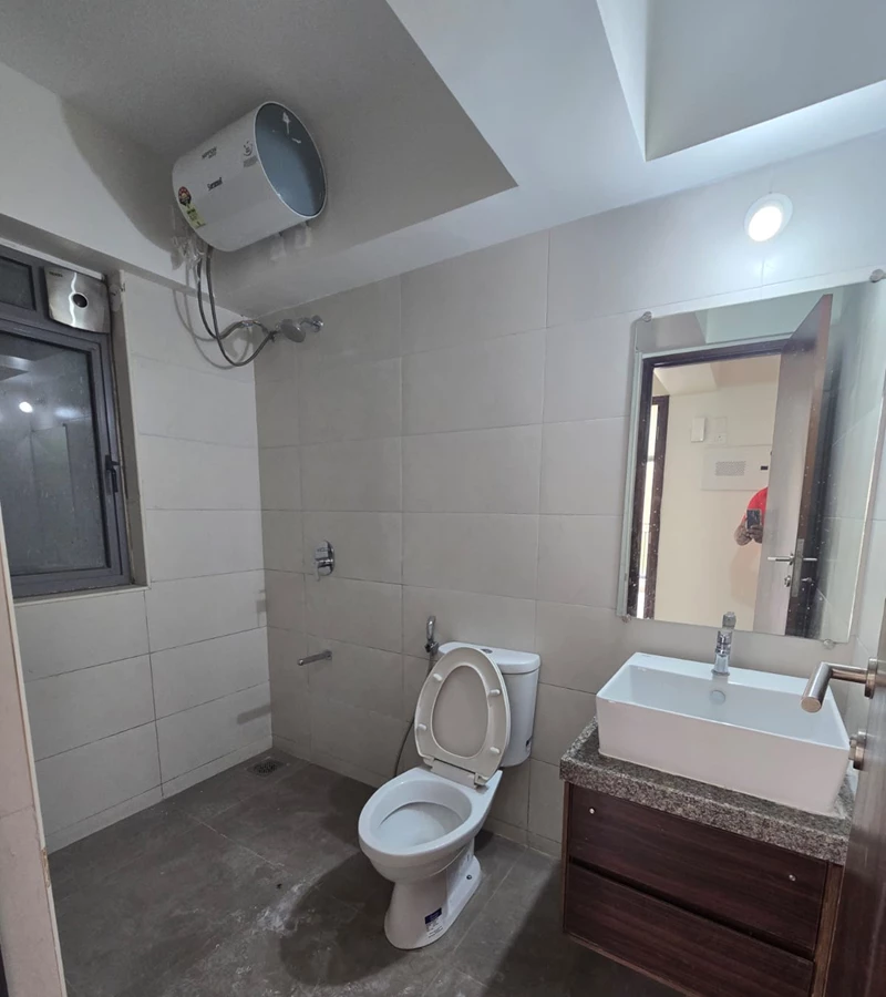 8 - Kalpataru Bliss, Santacruz East