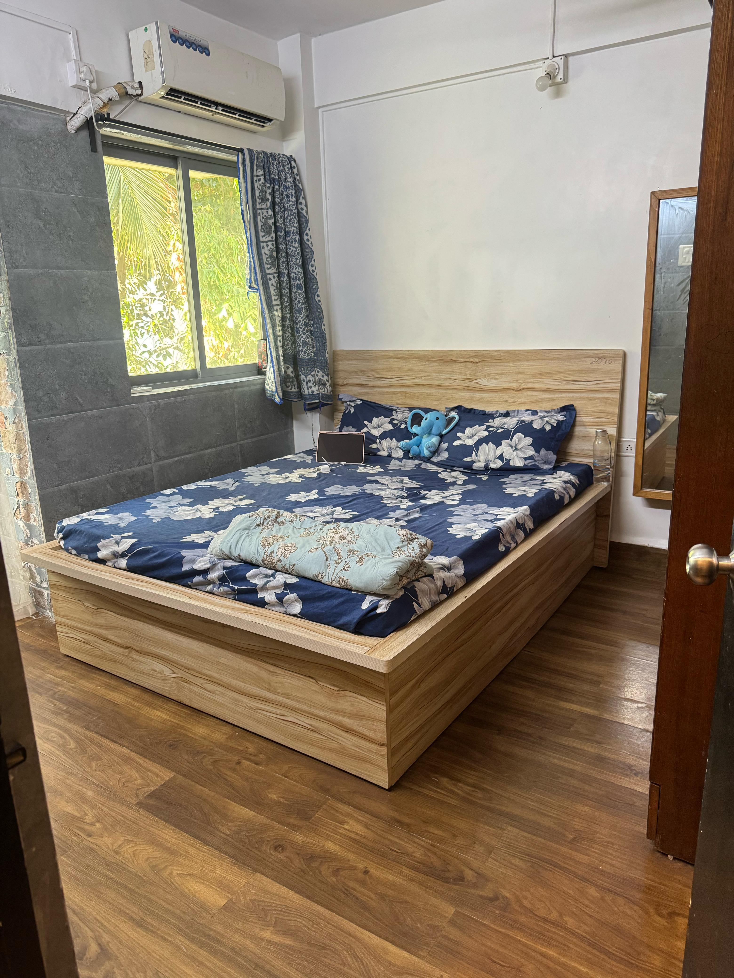 2 BHK Flat on Rent in Andheri West - Guru Kripa