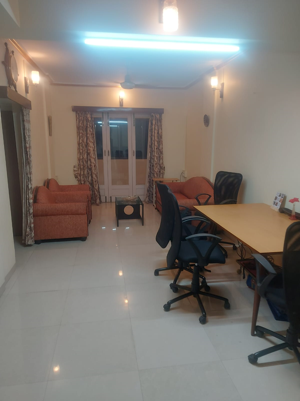 2 BHK Flat on Rent in Tardeo - Tardeo Court