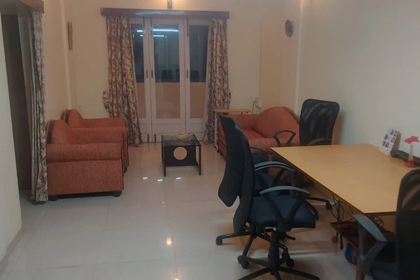 Flat on rent in Tardeo Court, Tardeo