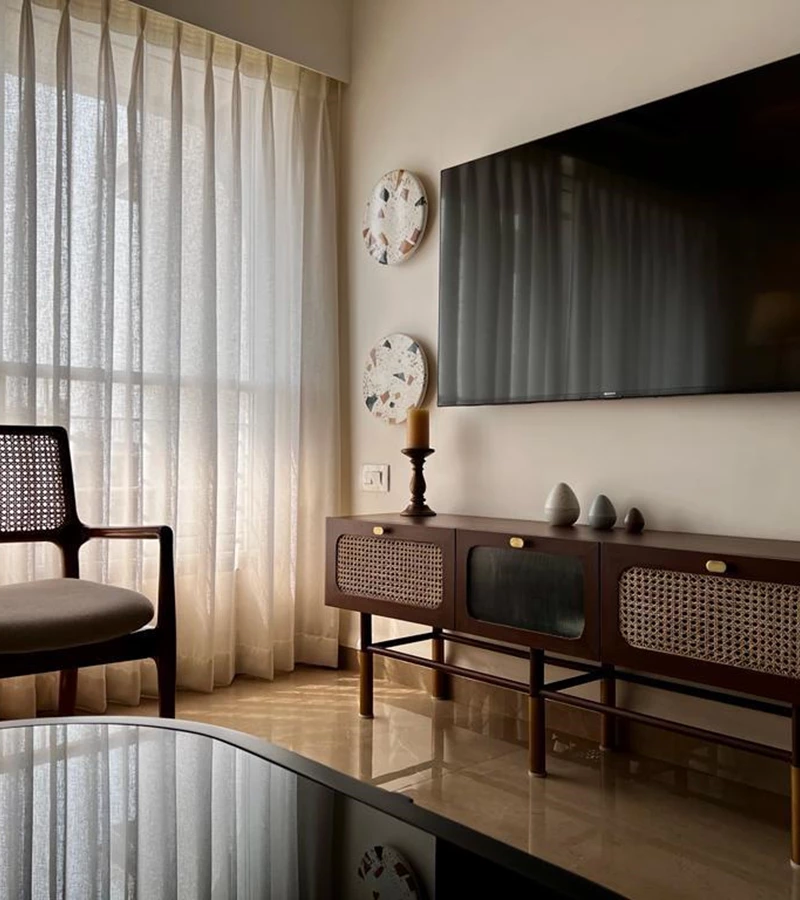8 - Windsor, Bandra West