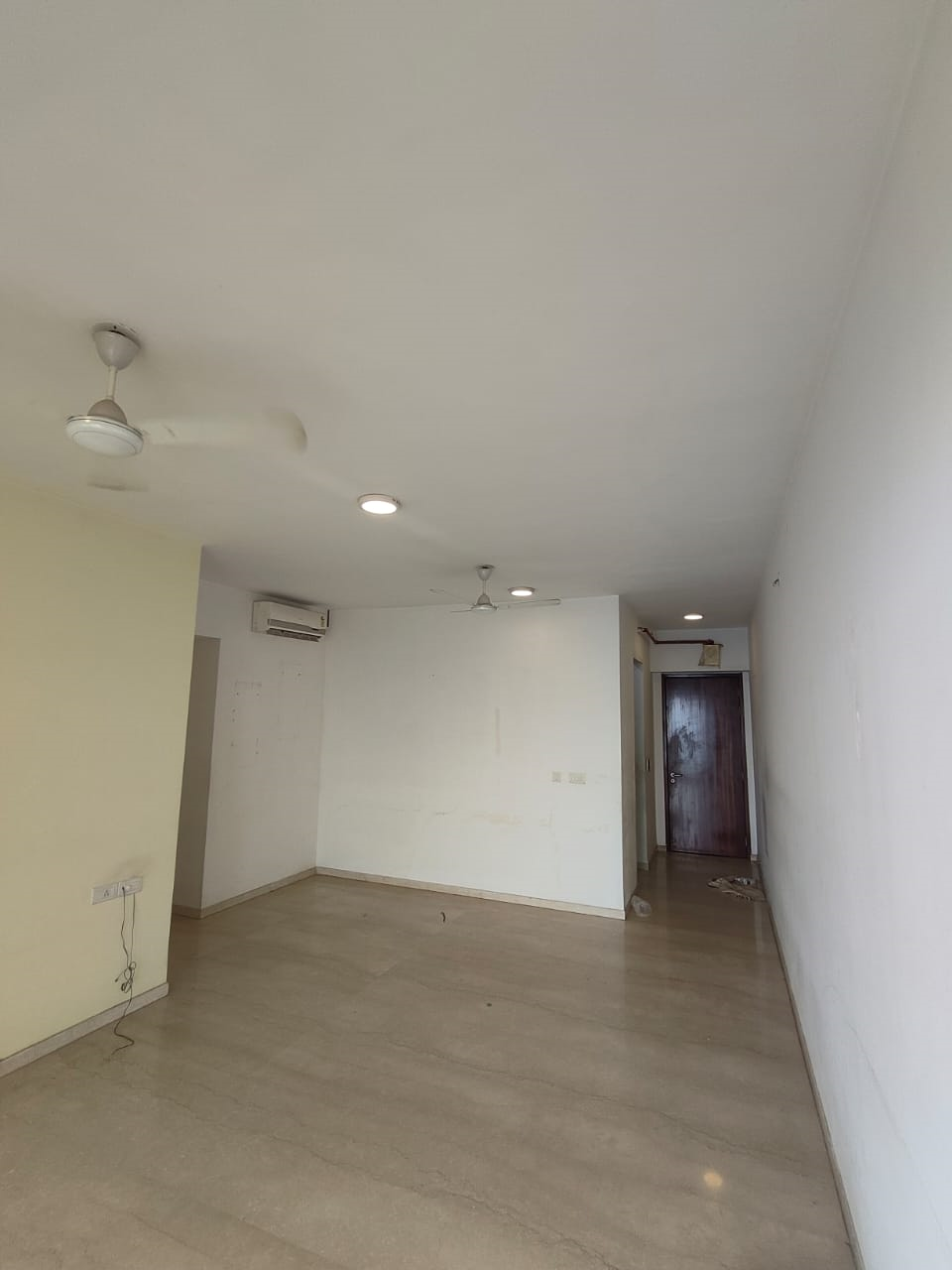 3 BHK Flat on Rent in Parel - Crescent Bay