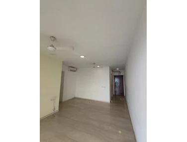 20 - Crescent Bay, Parel