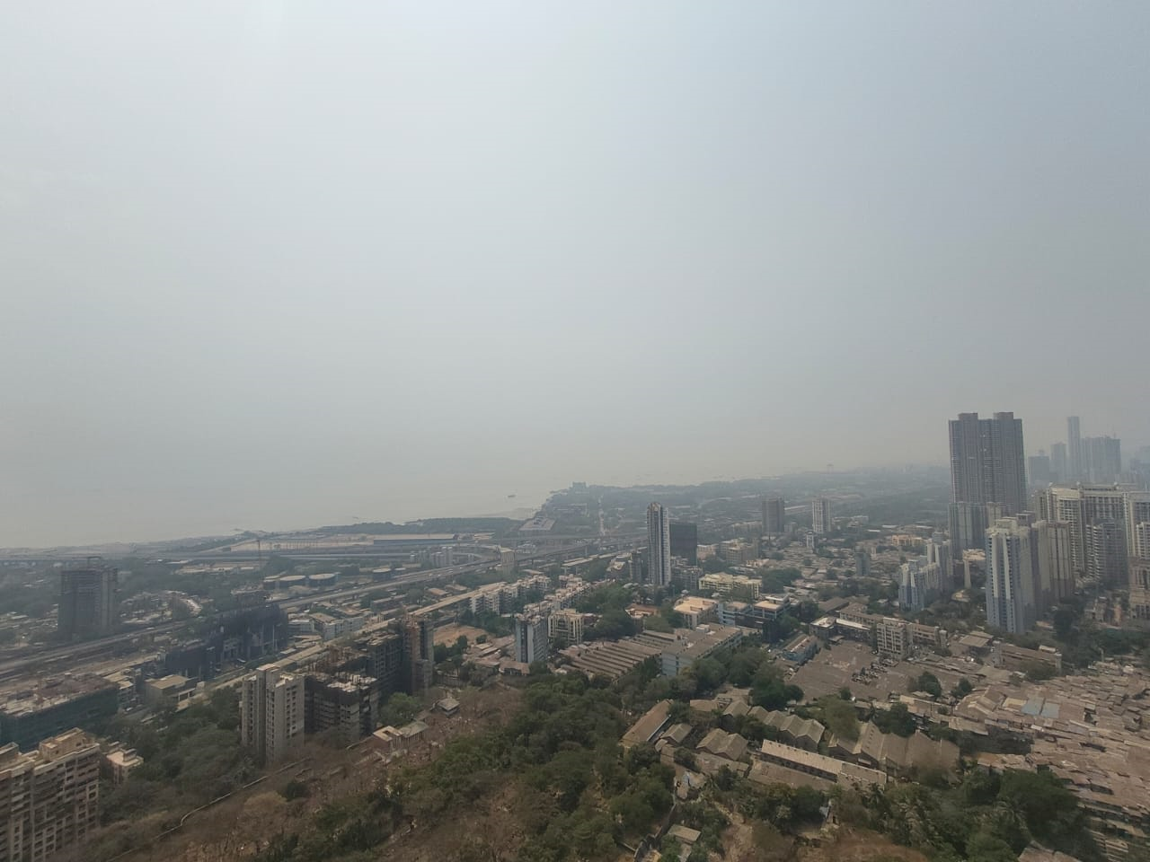 3 - Crescent Bay, Parel