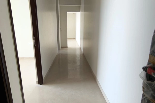 Flat on rent in Omkar Altamonte, Malad East