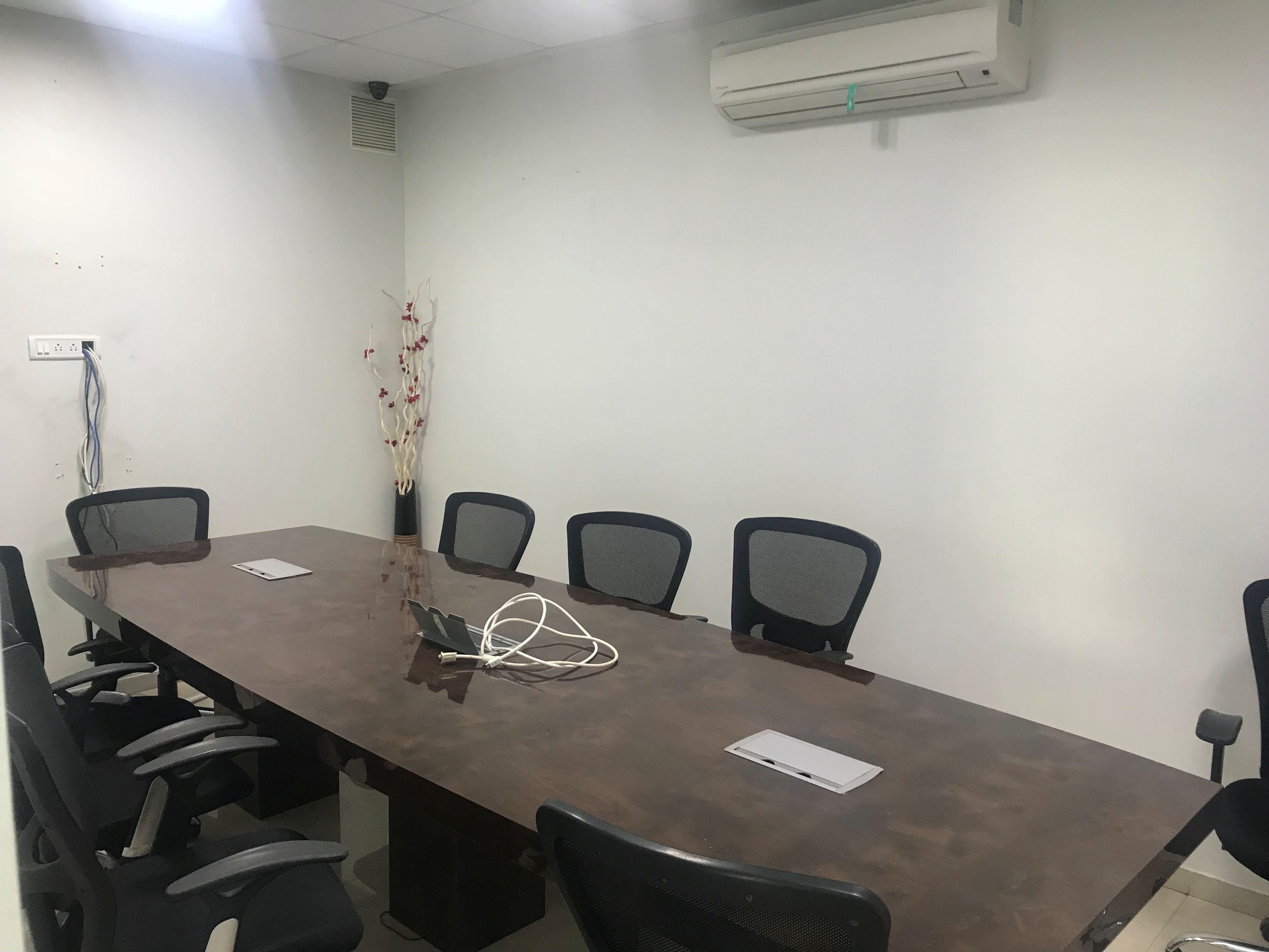 Office Space Office on Rent in Vashi - Cyber One