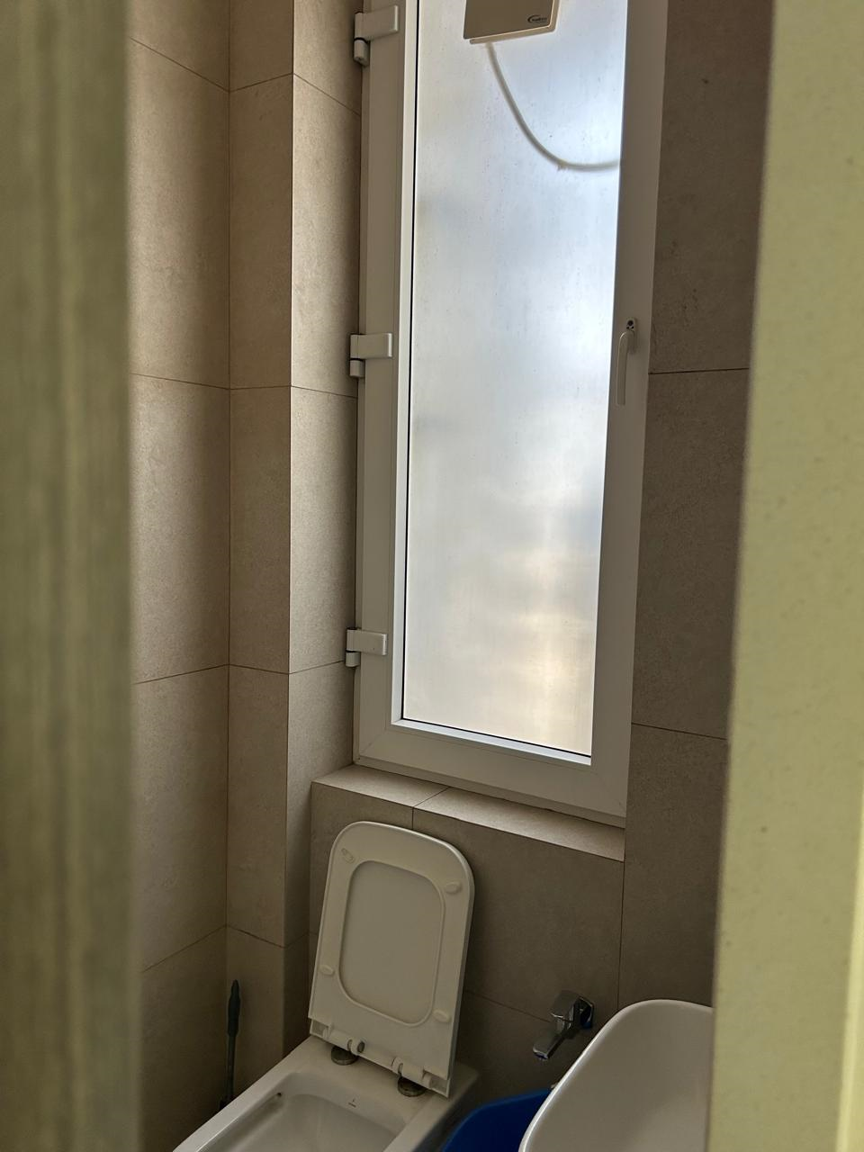 1 BHK Flat on Rent in Bandra West - Benezet