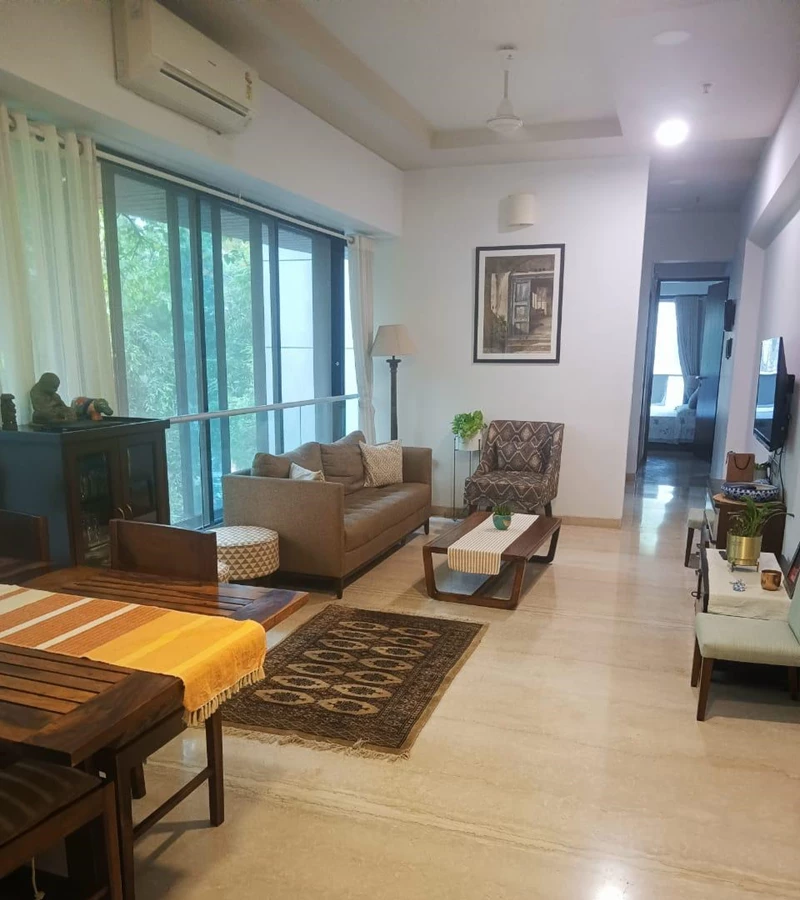 4 - Lakhani Signature, Bandra West