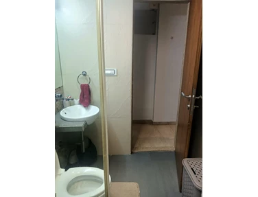 5 - Lakhani Signature, Bandra West