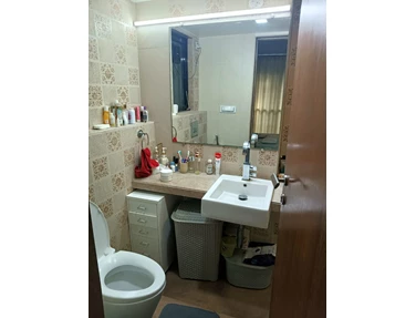 8 - Lakhani Signature, Bandra West