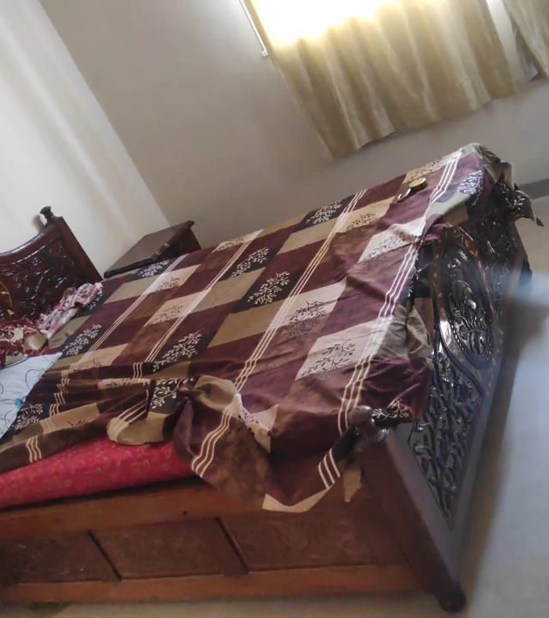4 - Corinthian, Colaba