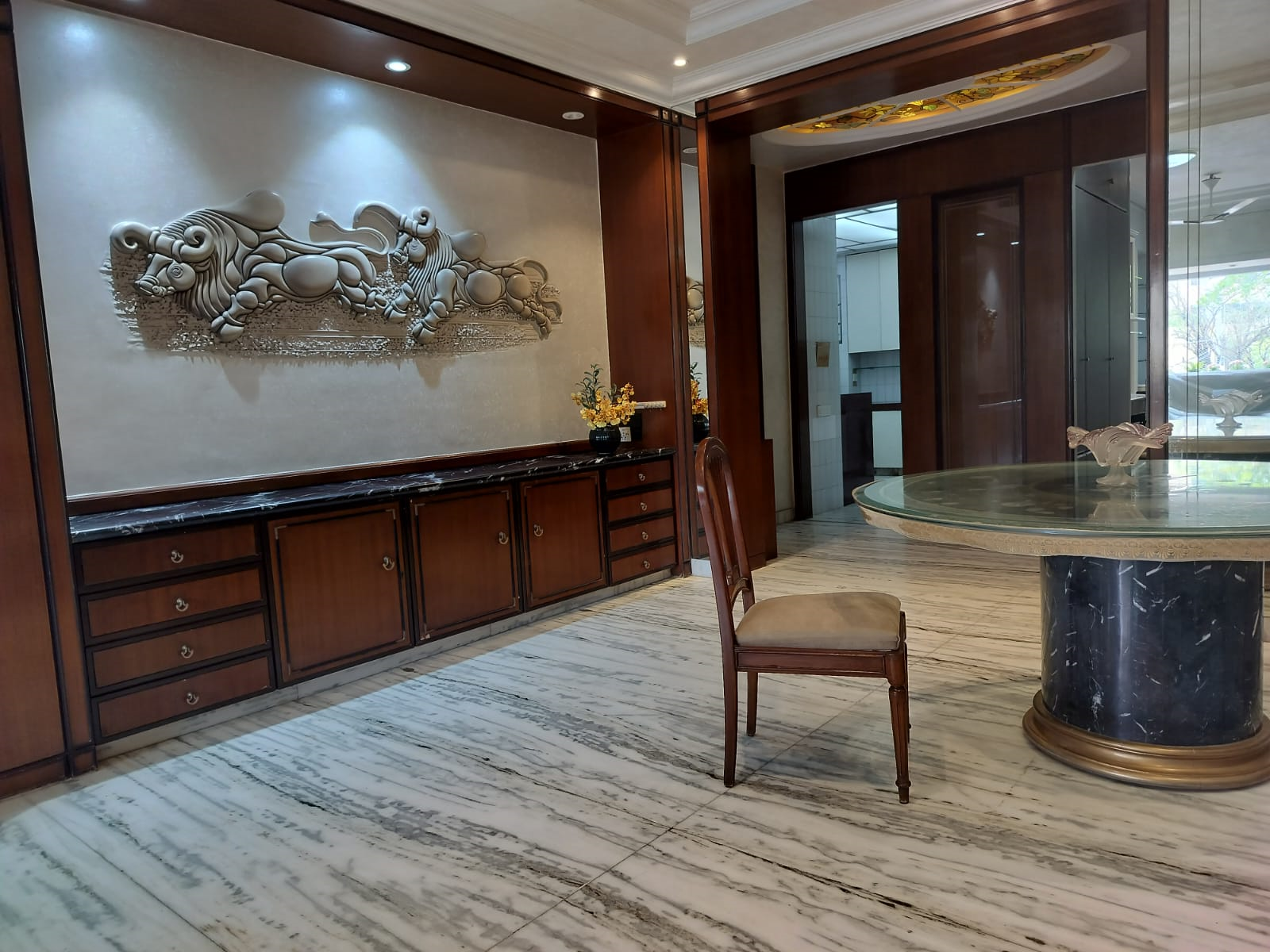 3 BHK Flat on Rent in Breach Candy - Mohan House
