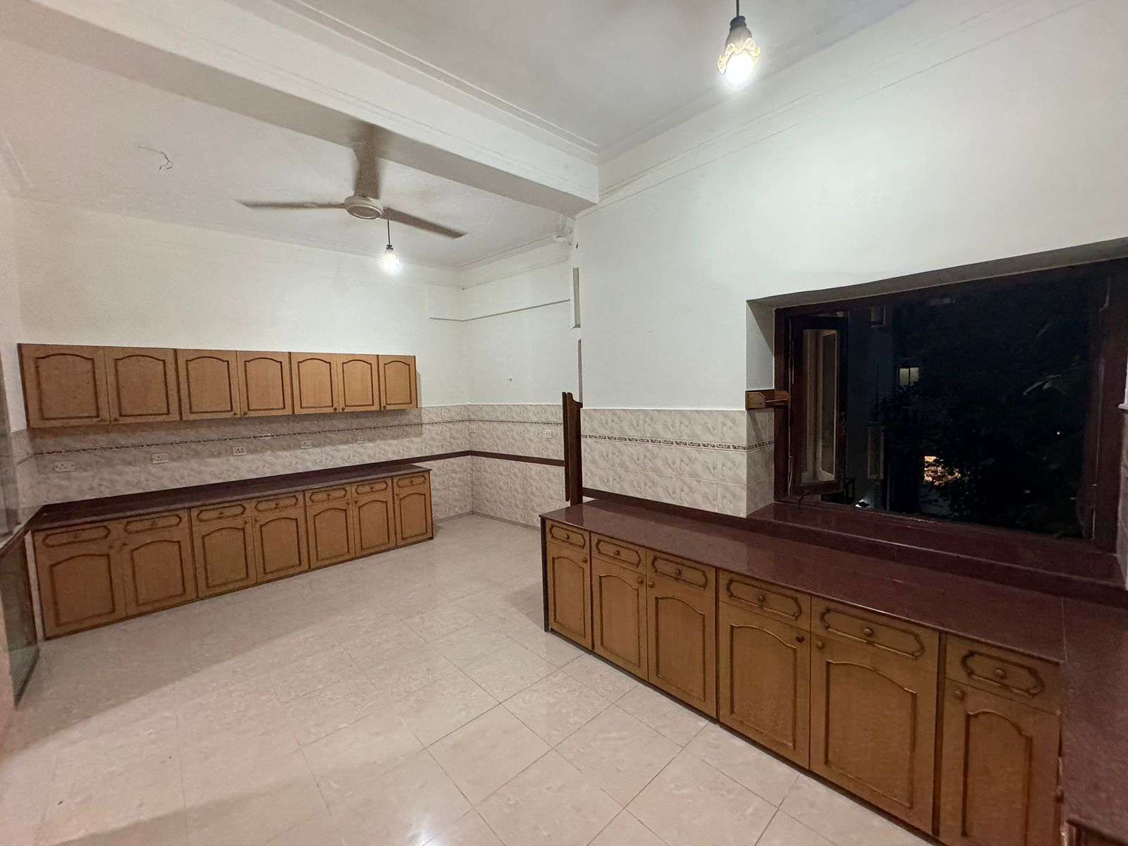 4 BHK Flat on Rent in Tardeo - Marlboro House