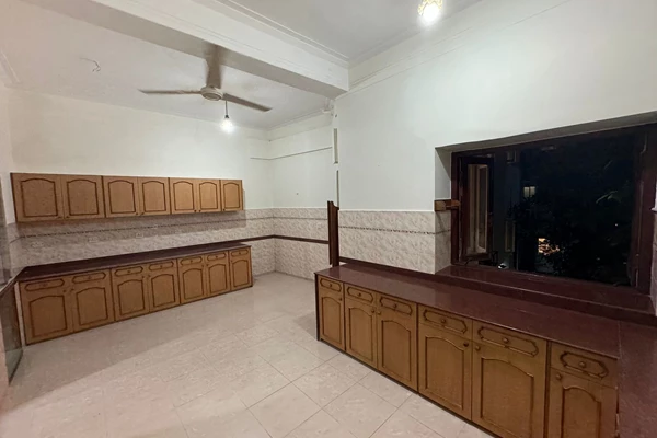 Flat on rent in Marlboro House, Tardeo