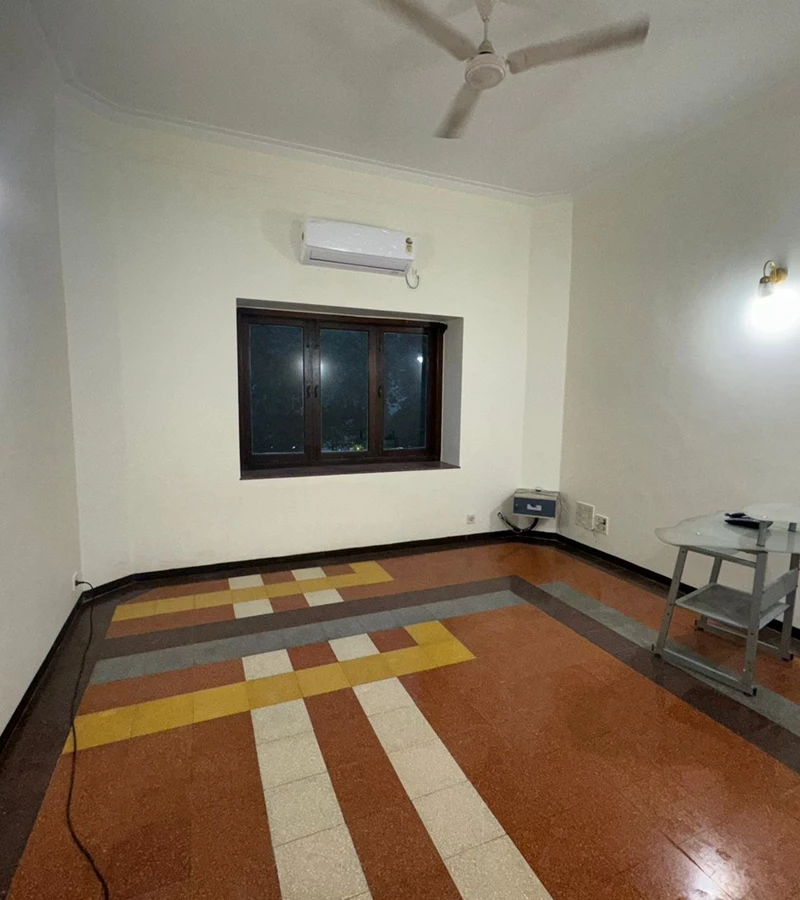 M16 - Marlboro House, Tardeo