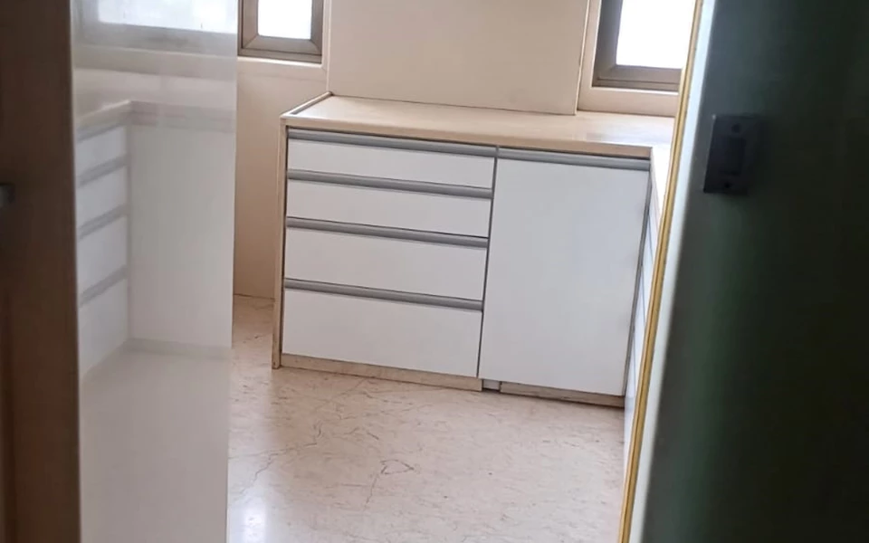 3 - Dani Sadan, Walkeshwar