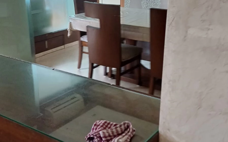 4 - Dani Sadan, Walkeshwar