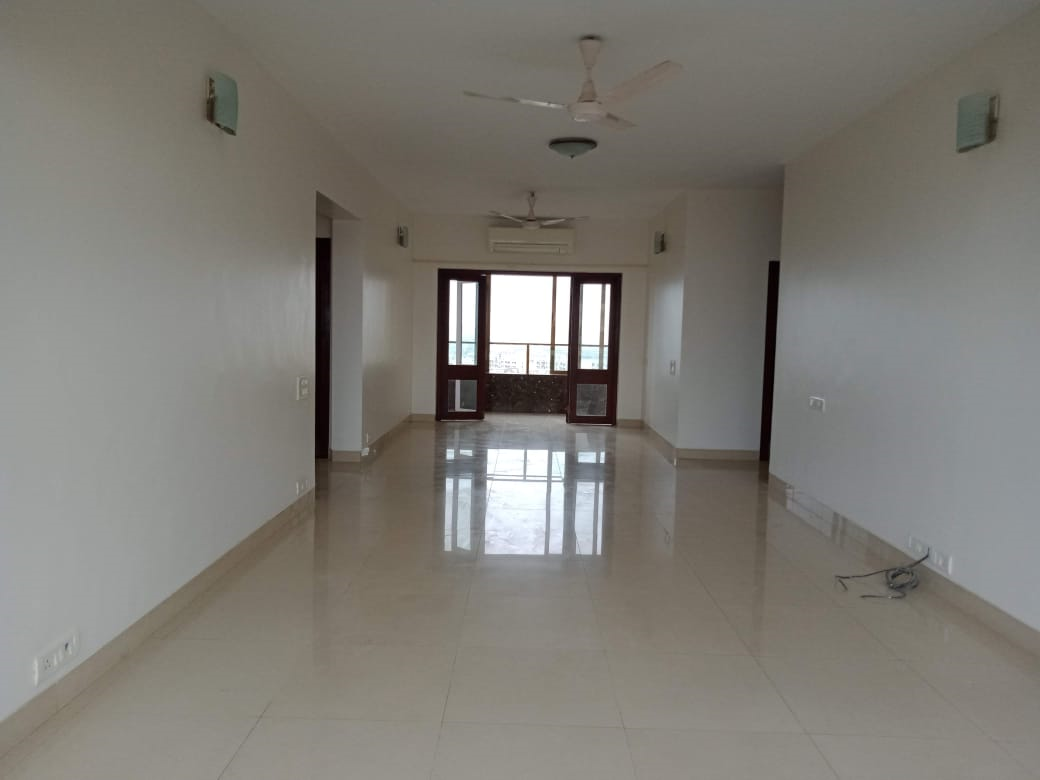 3 BHK Flat on Rent in Bandra West - Balmoral Hall