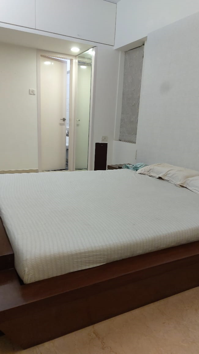 10 - Lilian Heights, Khar West