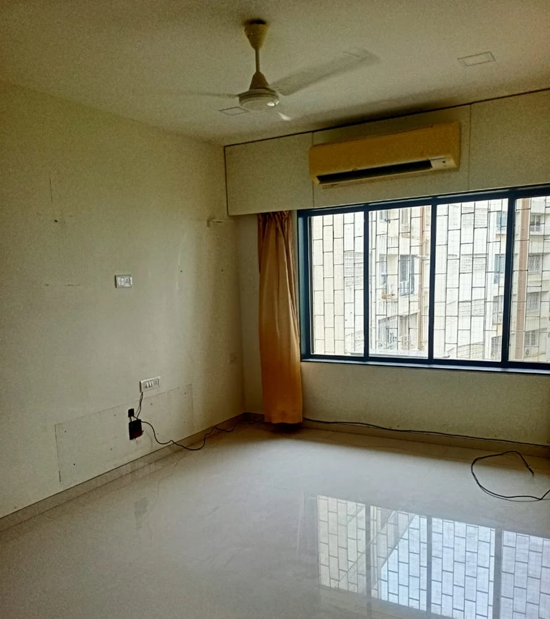 1 - Land Breeze, Bandra West