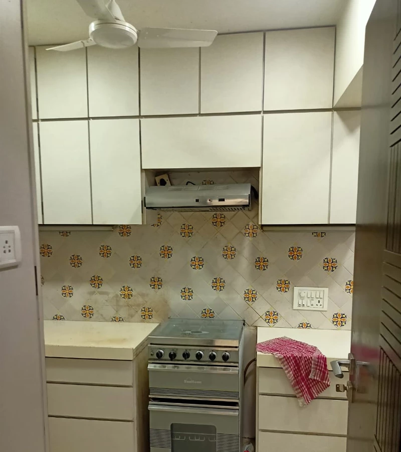 2 - Land Breeze, Bandra West