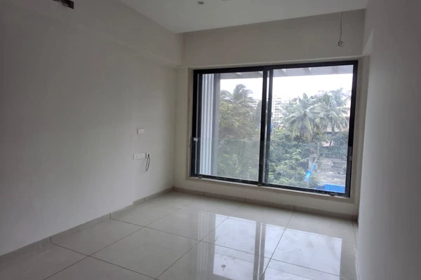 Flat on rent in Fernvel, Santacruz West