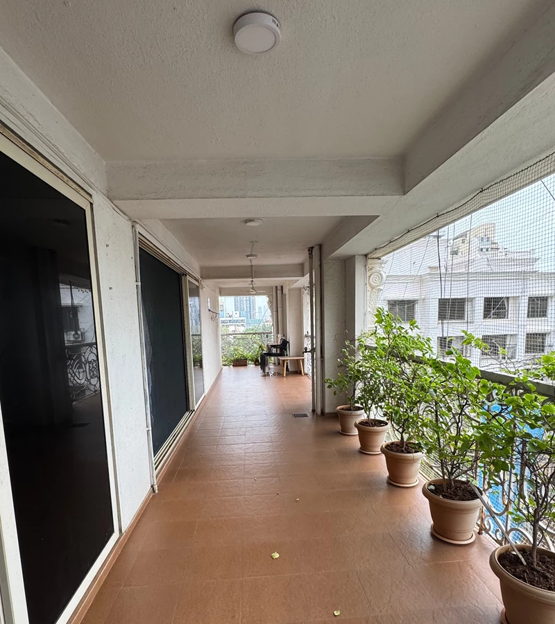 17 - Therese Ville Dawn, Bandra West