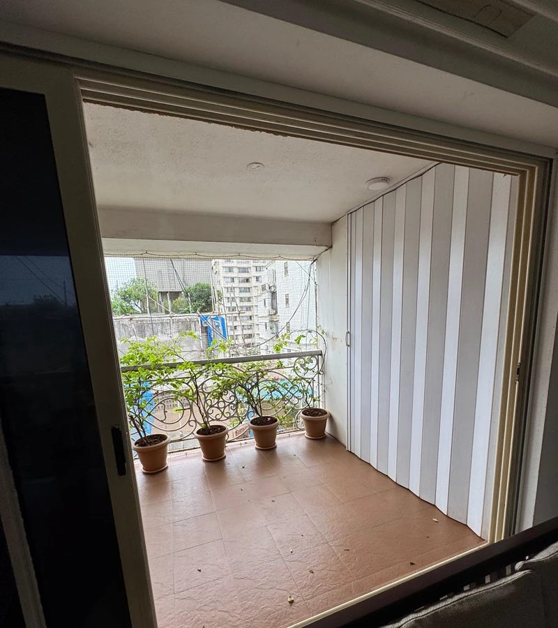 26 - Therese Ville Dawn, Bandra West