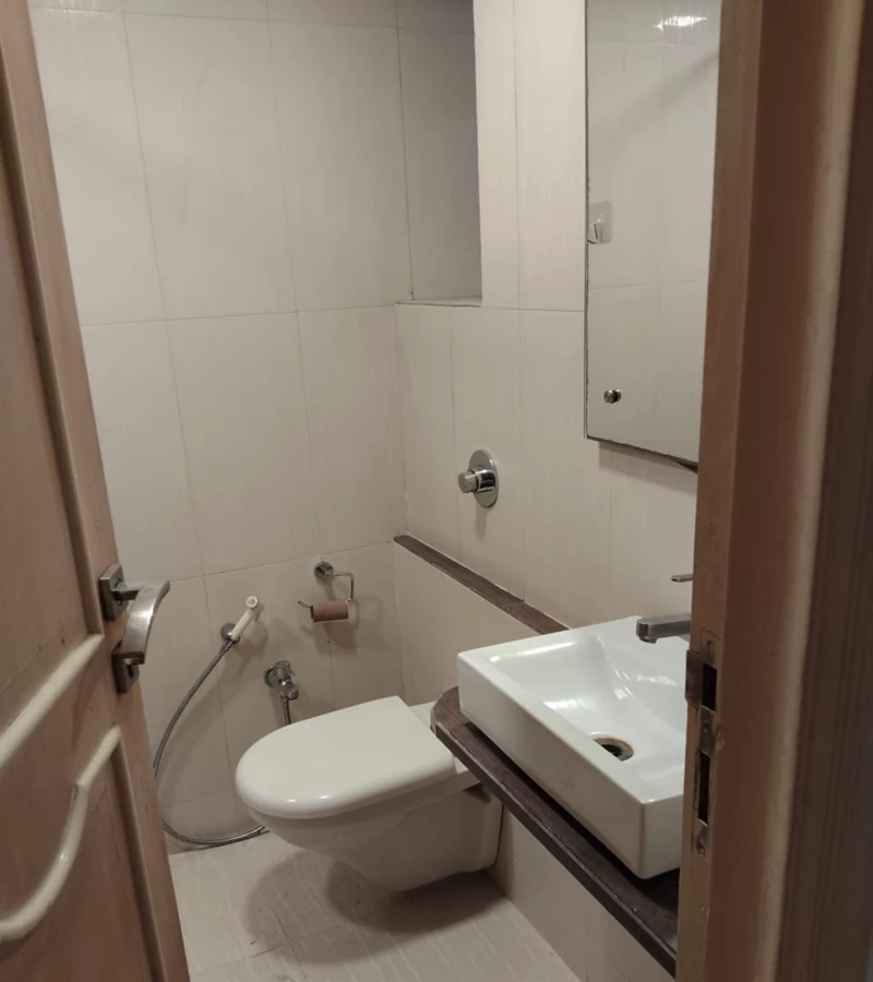 10 - Zahra Court, Khar West