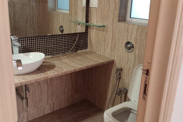 Flat on rent in Zahra Court, Khar West