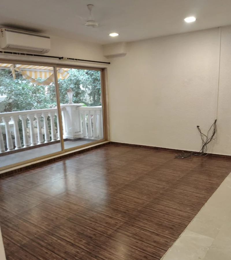 5 - Zahra Court, Khar West