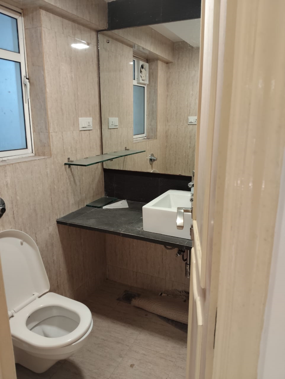 7 - Zahra Court, Khar West