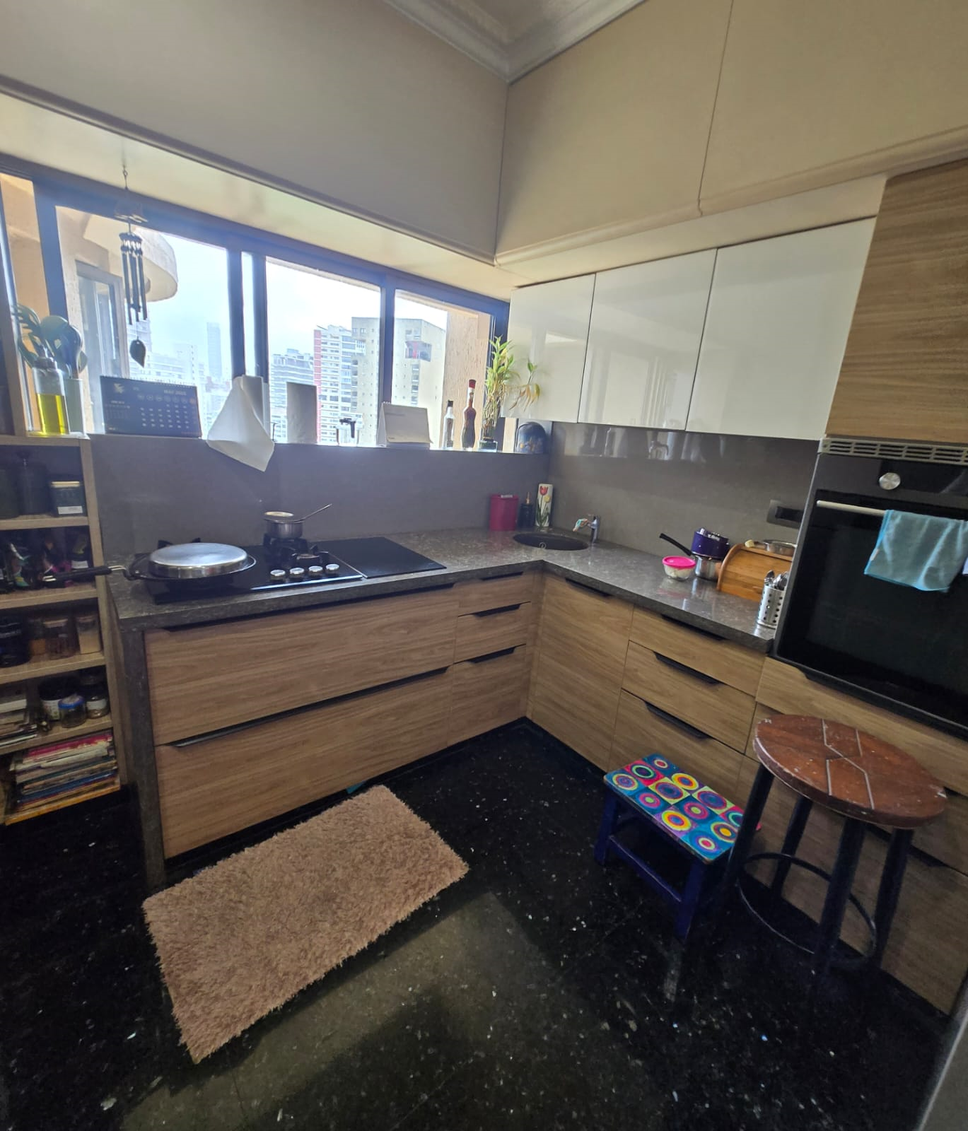 4 BHK Flat on Rent in Breach Candy - Petit Tower   