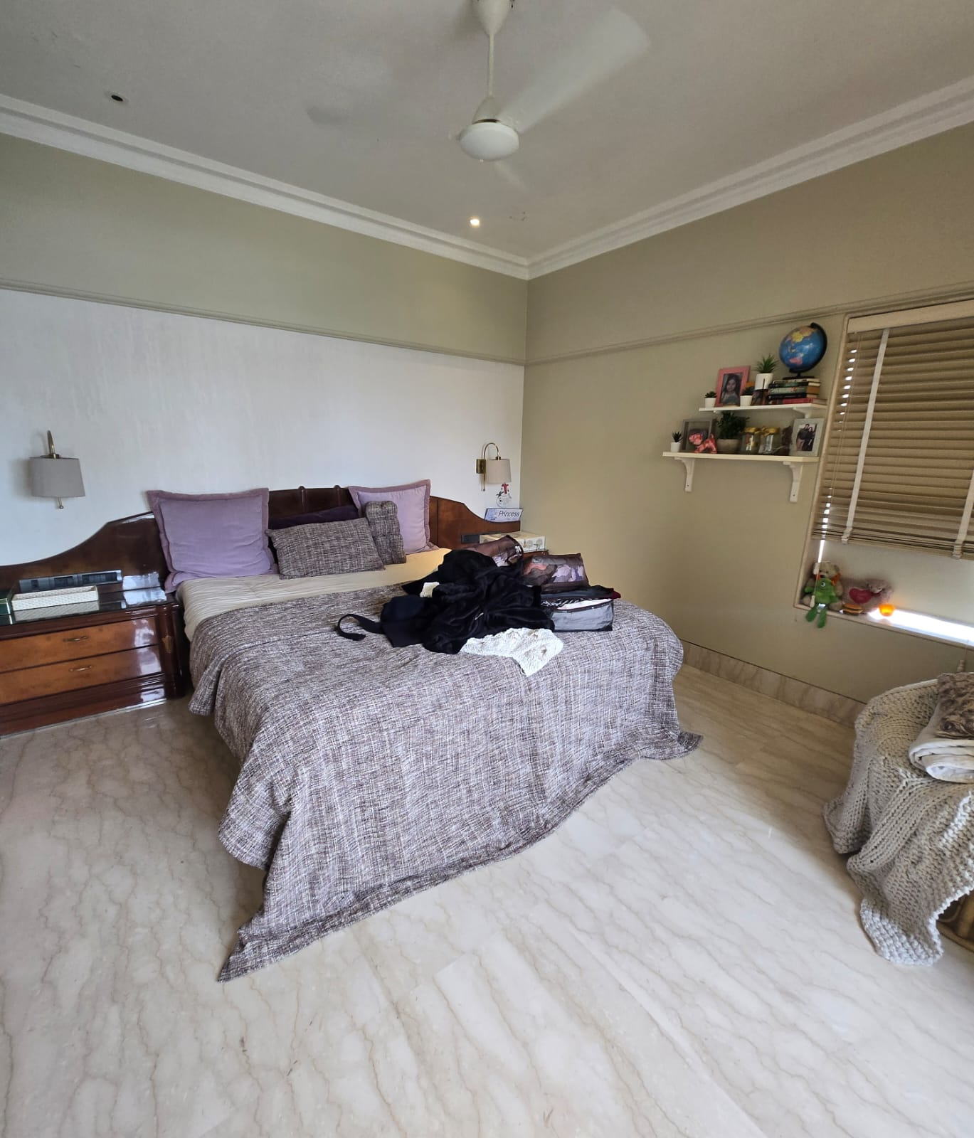 A10 - Petit Tower   , Breach Candy