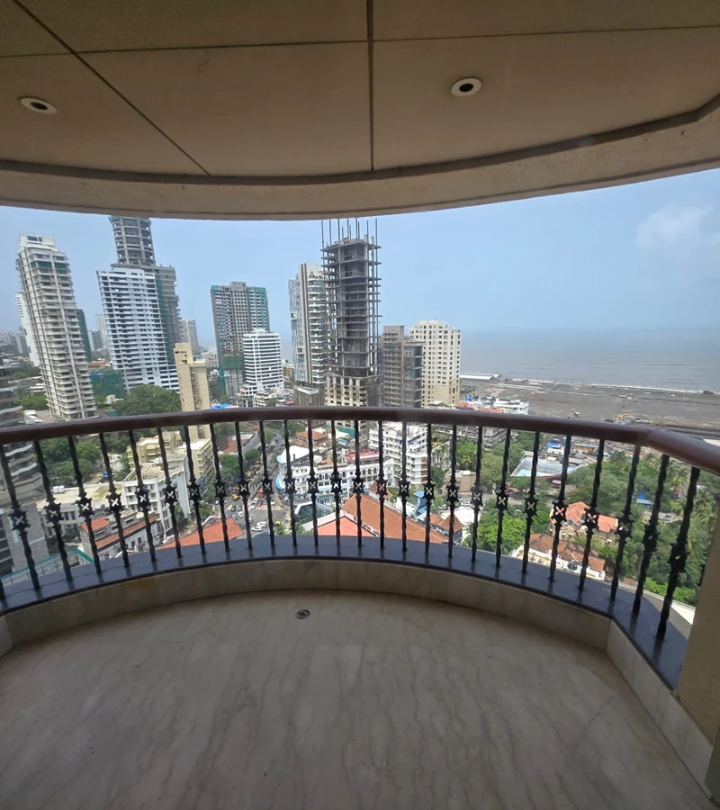 A11 - Petit Tower   , Breach Candy