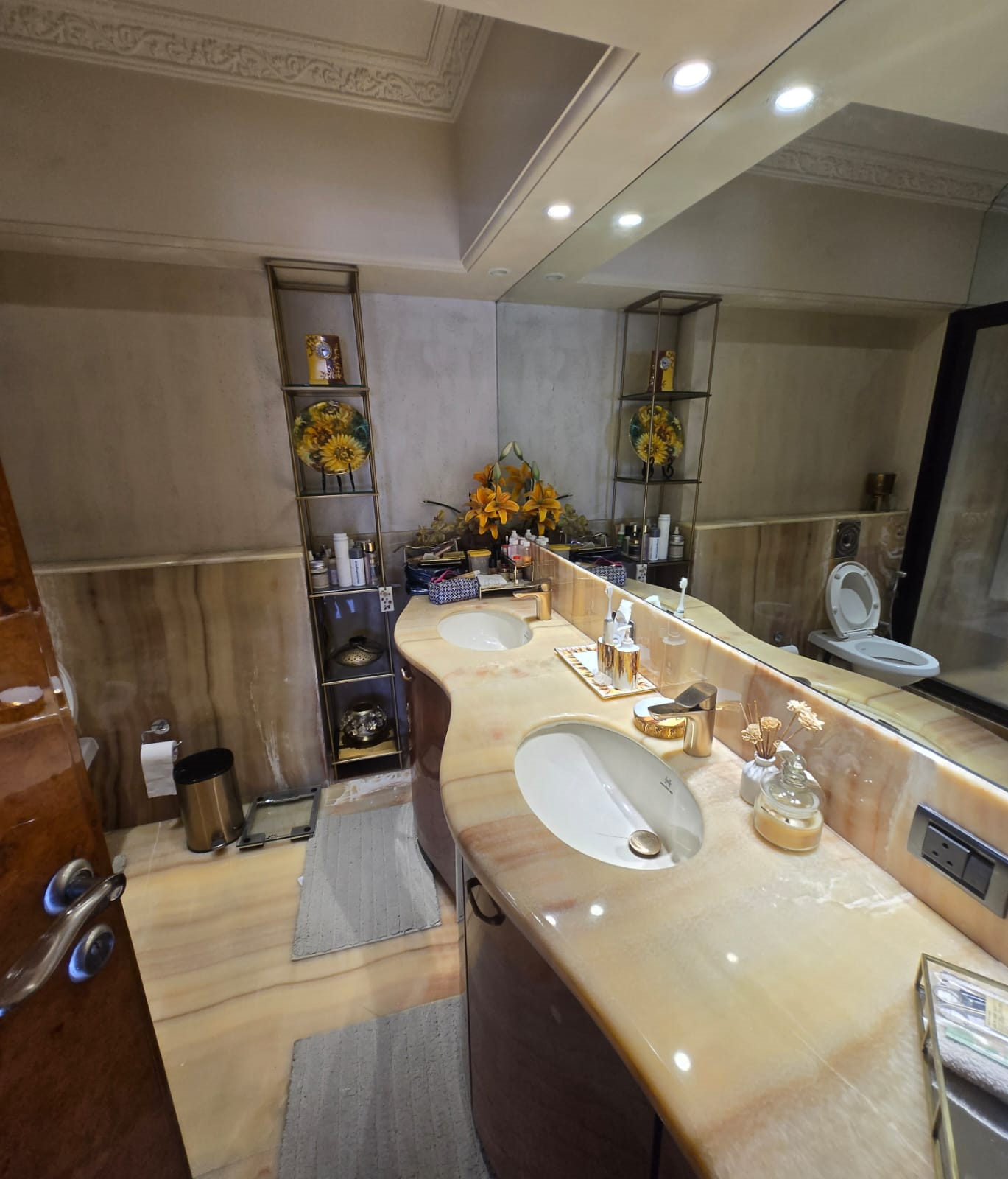 A6 - Petit Tower   , Breach Candy