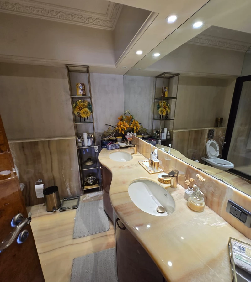 A6 - Petit Tower   , Breach Candy