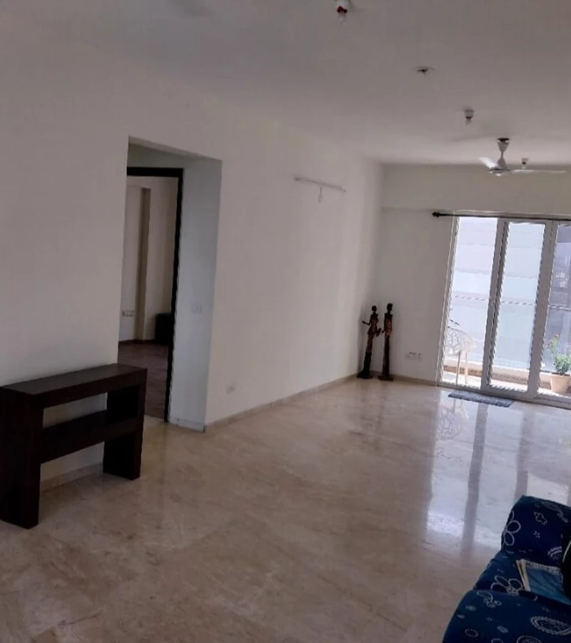 V7 - Mahindra Vivante, Andheri East