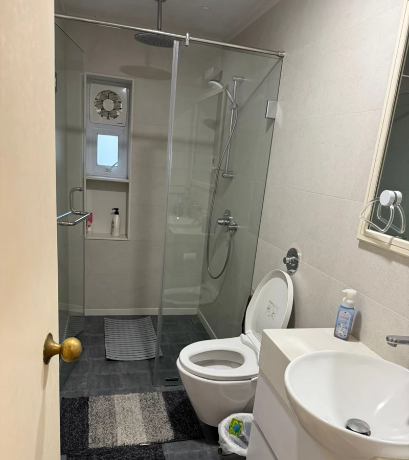 M2 - Hill Post, Bandra West