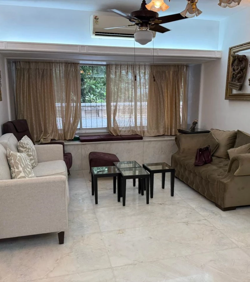 M8 - Hill Post, Bandra West