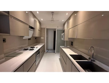 02Acfea9 8193 4D89 A3e5 1F8c4cc99973 - Evershine Jewel, Khar West