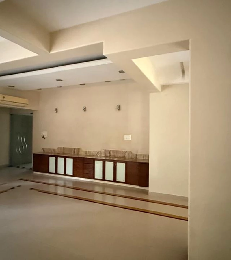 4C85c25e E2ff 4Db8 908A E2c89eb5f2f5 - Evershine Jewel, Khar West