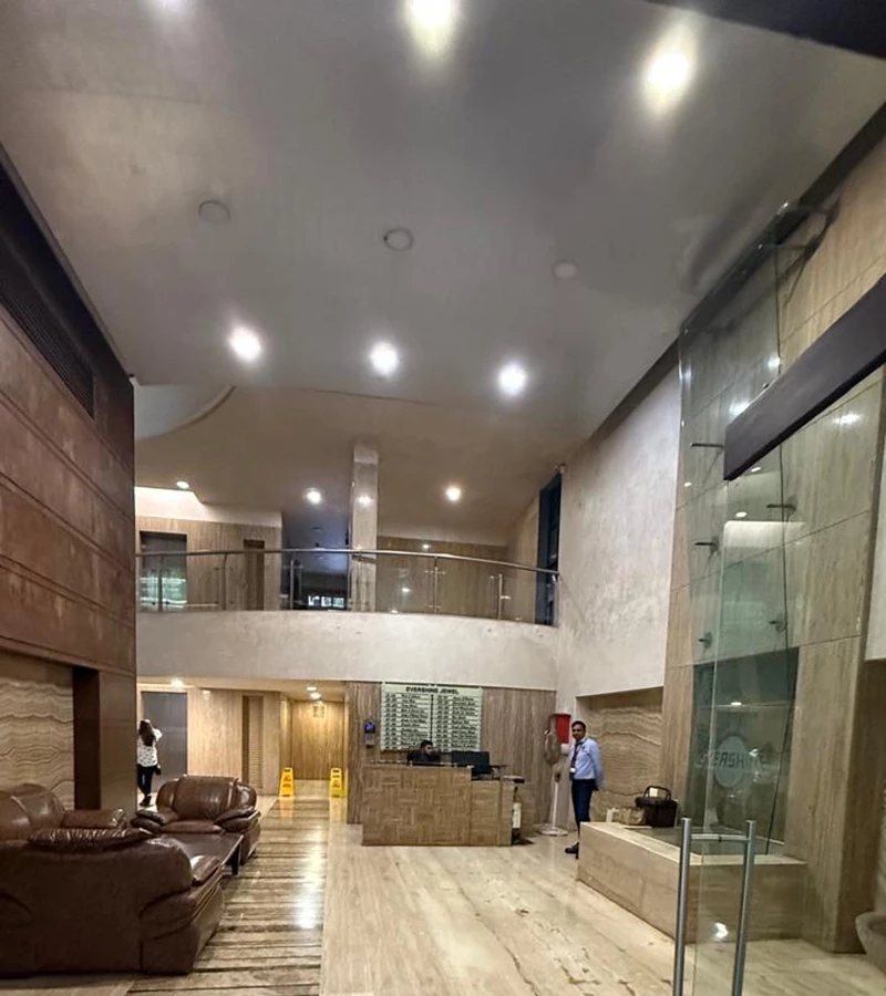 8Fef381c F07c 46D5 Be44 Fb41972746a3 - Evershine Jewel, Khar West