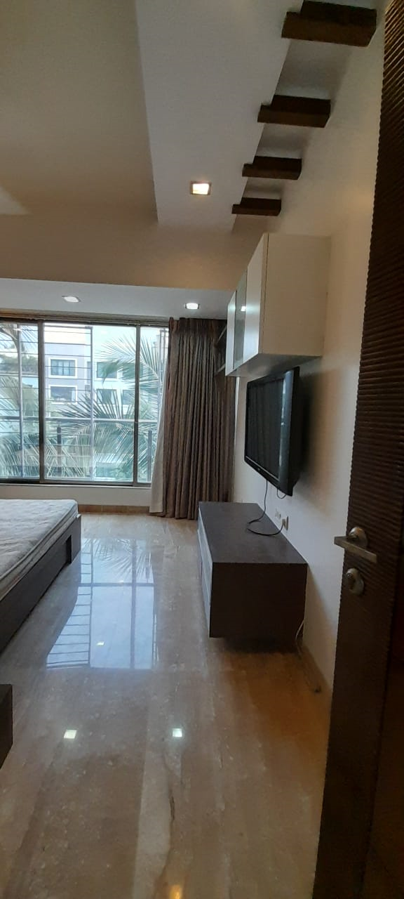 11 - Anand Ashram, Khar West