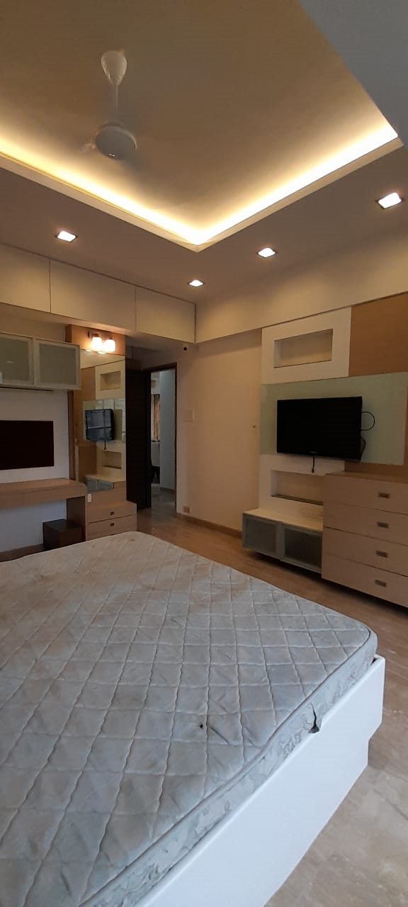 4 - Anand Ashram, Khar West